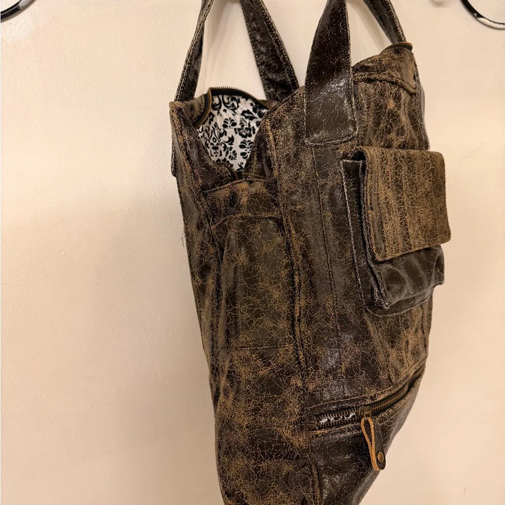 Bryna Nicole Distressed Leather Tote - Rare Find!! - Picture 14 of 17